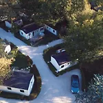 营地 Mobil Avec Terrasse, 2 Chambres, 5 Personnes - Api-1-52-1140