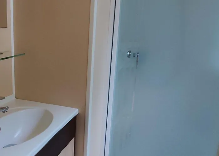 キャンプ場 Mobil Avec Terrasse, 2 Chambres, 5 Personnes - Api-1-52-1140