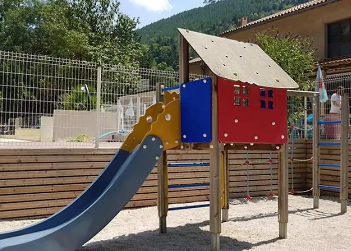 Mobil Avec Terrasse, 2 Chambres, 5 Personnes - Api-1-52-1140 * Axat