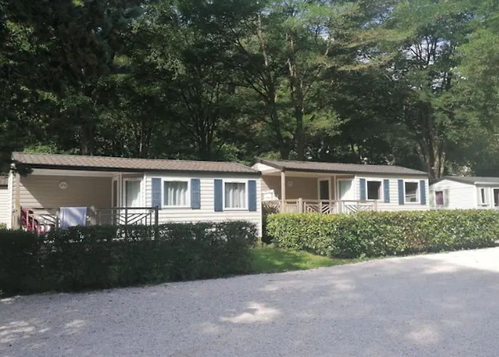 Mobil Avec Terrasse, 2 Chambres, 5 Personnes - Api-1-52-1140 *